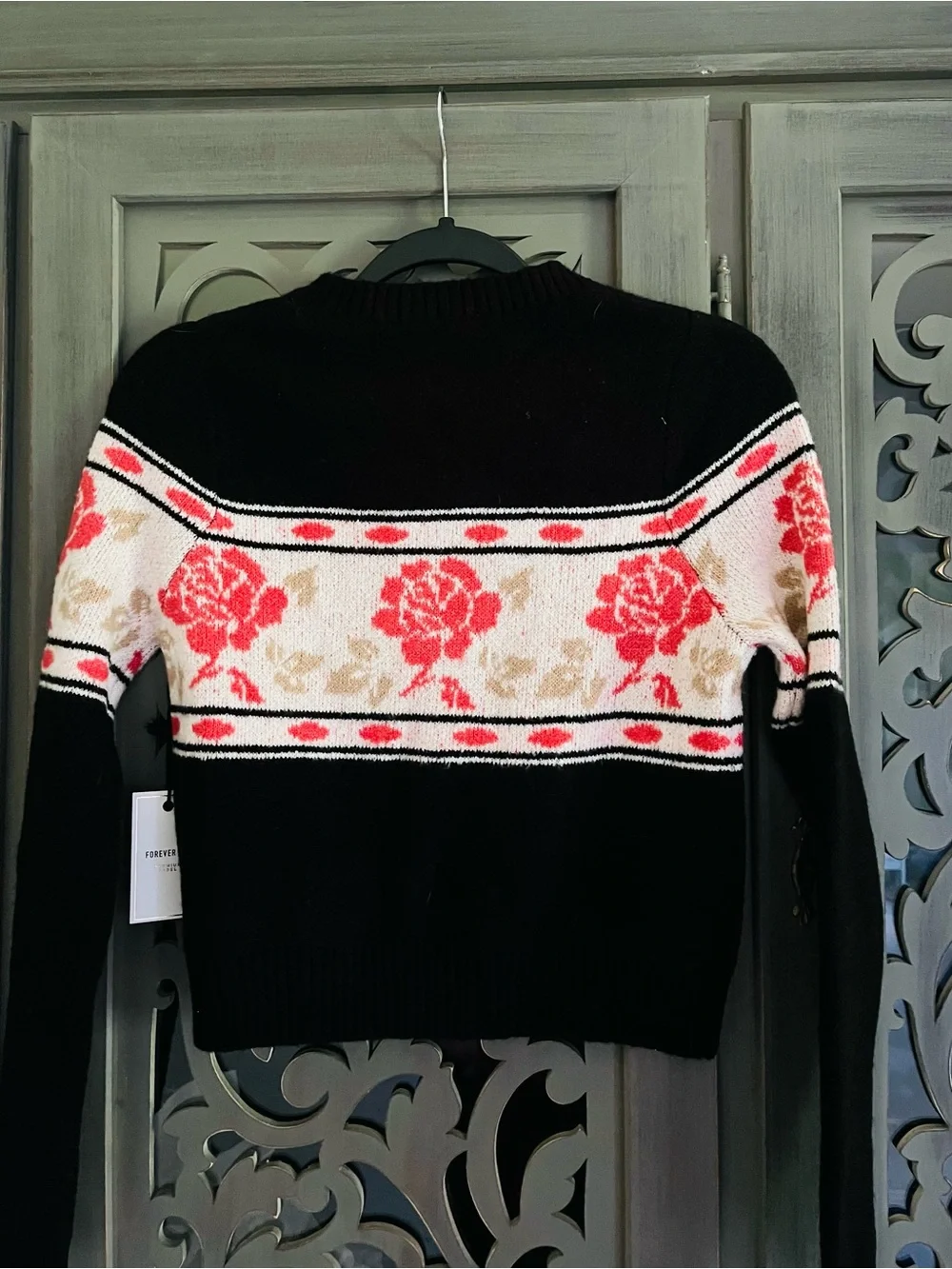 NWT Forever 21 black floral crewneck sweater S - Picture 3 of 10